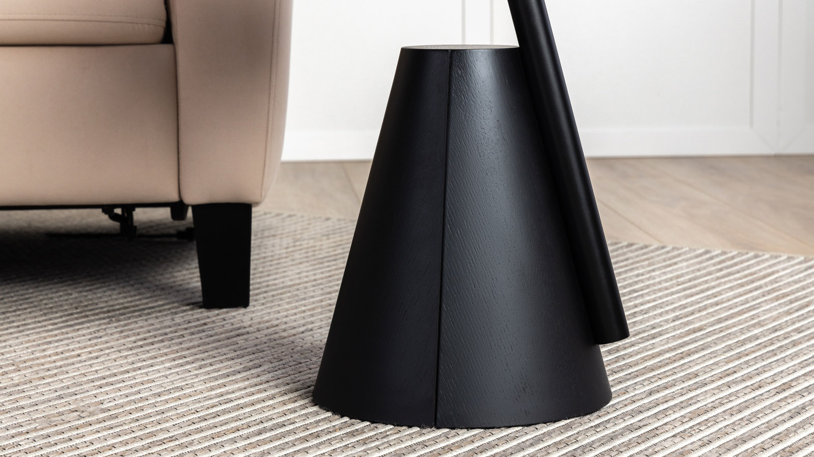 Журнальный столик Tuve, цвет Черный 40x40 — купить в Озерце