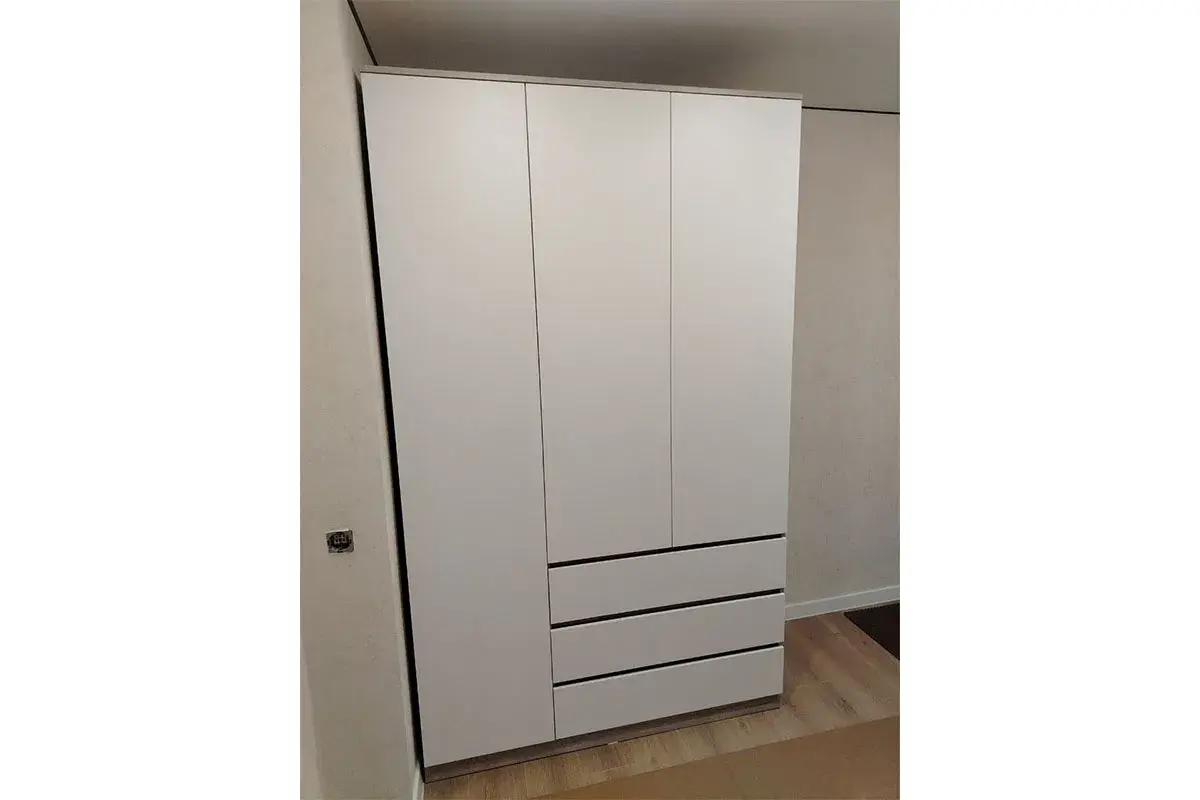 Шкаф 3х-дверный Лори (Дуб Серый/Белый) в мебель-центре Озерцо