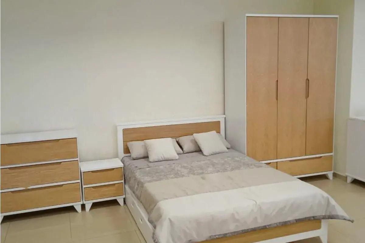 Шкаф Соня (массив) 3-створчатый (Белый/Дуб) в мебель-центре Озерцо