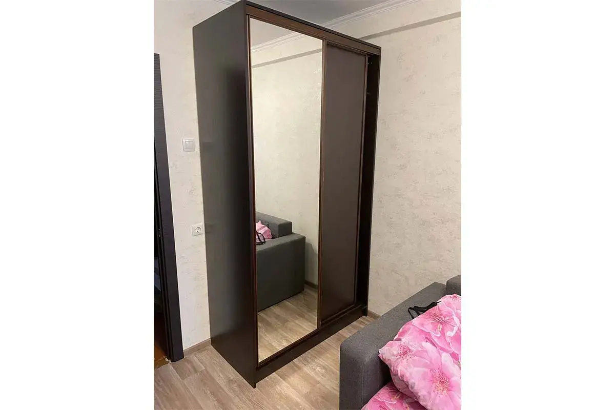 Шкаф-купе 1350 Домашний Зеркало/ЛДСП (Венге) — купить в мебель-центре Озерцо Шкаф-купе 1350 Домашний Зеркало/ЛДСП (Венге) в мебель-центре Озерцо