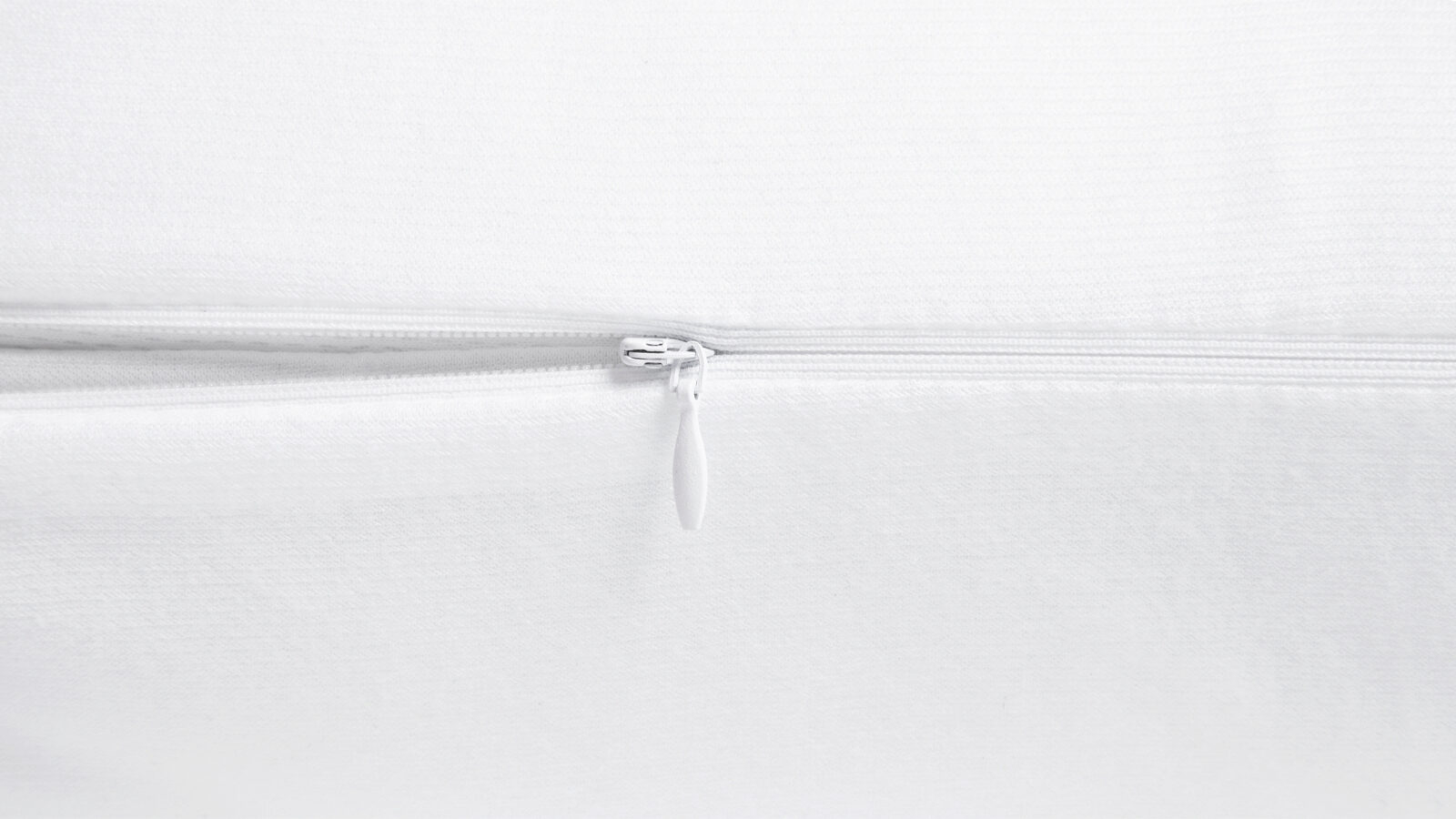 Защитный чехол Protect-a-Pillow Simple 70x70 в мебель-центре Озерцо