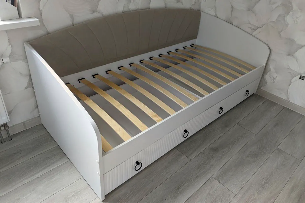 Кровать-софа Шарлиз (Белое сияние/Белый снег) - купить в Озерце