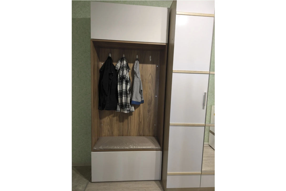 Секция с крючками Порто ТД-393.08.01 (Белый жемчуг/Яблоня беллуно/Белый софт) — Мебель-центр Озерцо