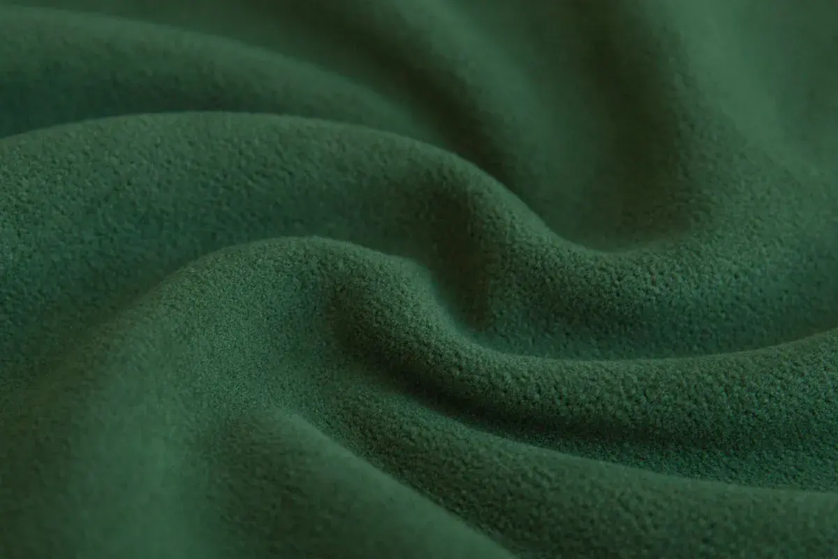 Стул Моника (Муар черный/Велюр Dream Forest (зеленый)) СРП-050 - купить в Озерце