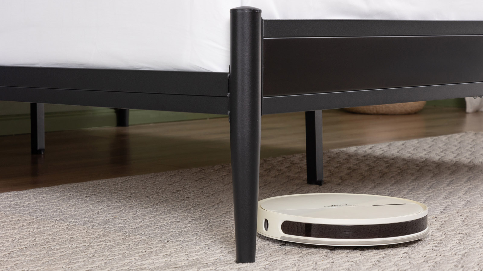 Кровать Tiara, цвет: черный шагрень+массив березы Venge 140x200 - купить в Озерце