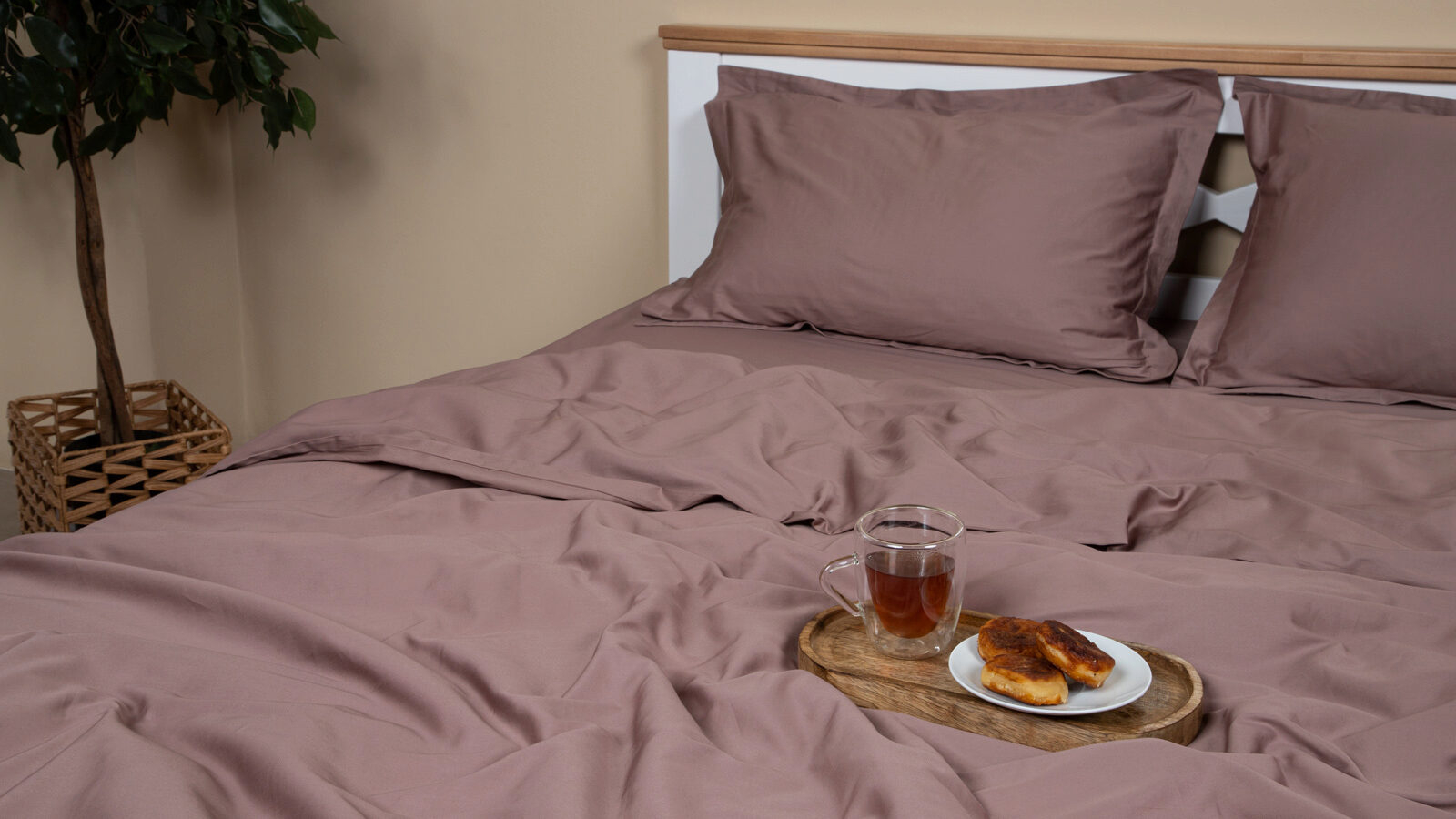 Постельное белье Home Капучино 140x205, без простыни в мебель-центре Озерцо