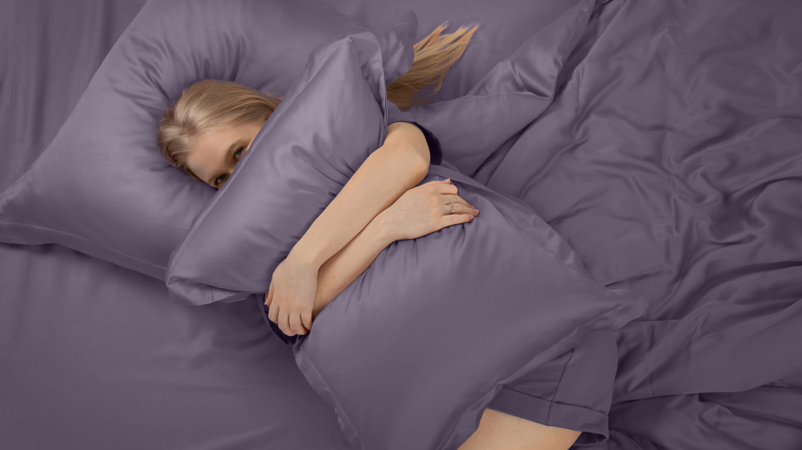 Простынь на резинке Comfort Solid Tencel, цвет Аметистовый 140x200 в мебель-центре Озерцо