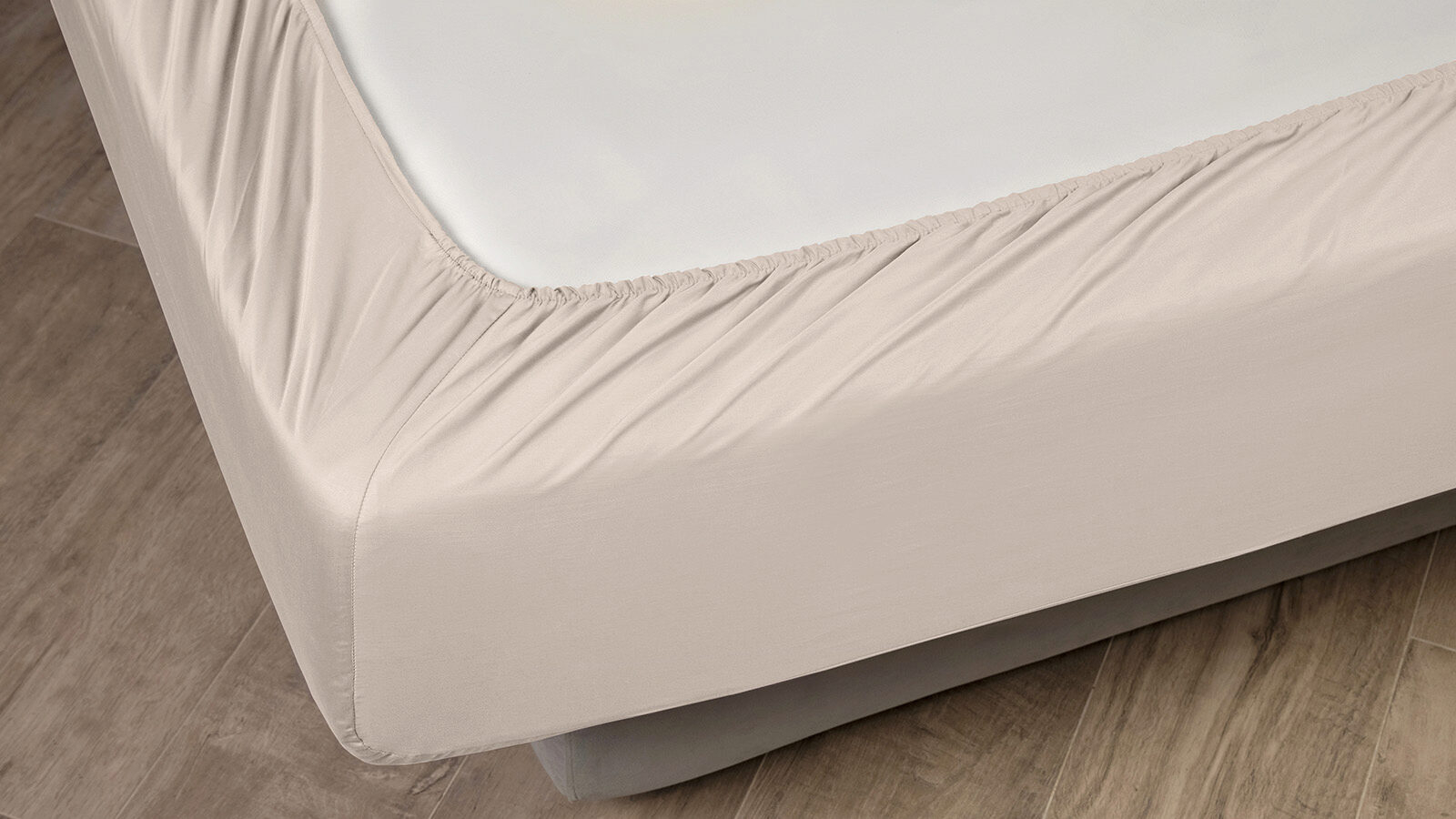 Простынь на резинке Maco Sateen Ваниль 160x200 в мебель-центре Озерцо