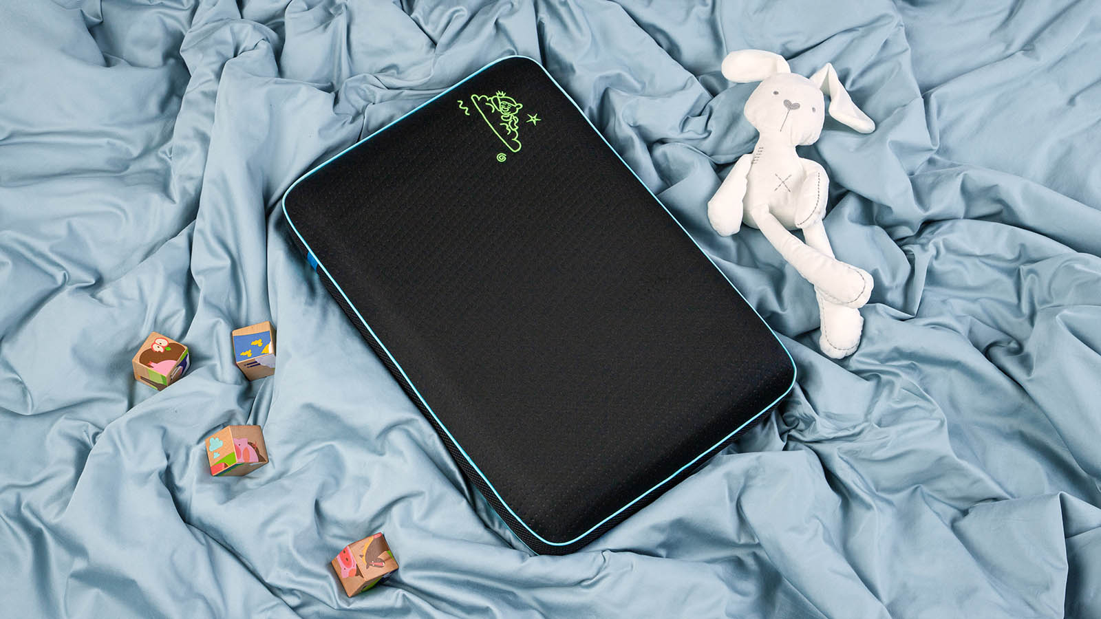 Подушка Mini Men Only 39x59 в мебель-центре Озерцо