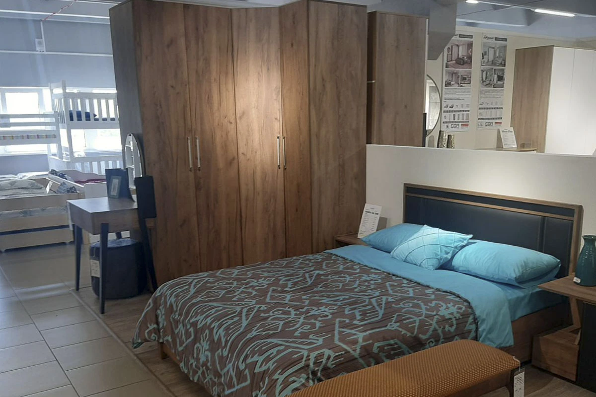 Монако 156 Шкаф угловой Дуб табачный Craft в мебель-центре Озерцо