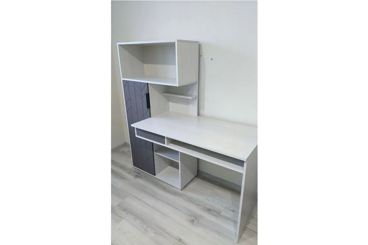 Стол компьютерный Бэйсик (Ясень анкор/Смоки софт) — Мебель-центр Озерцо