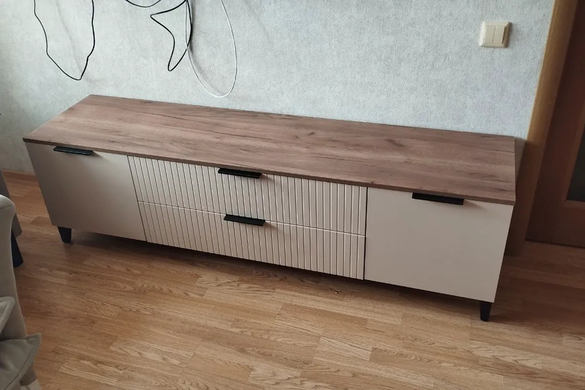 Тумба под ТВ  Тоскана с 2 дв. и 2 ящ. (Дуб табачный/Бисквит) — Мебель-центр Озерцо