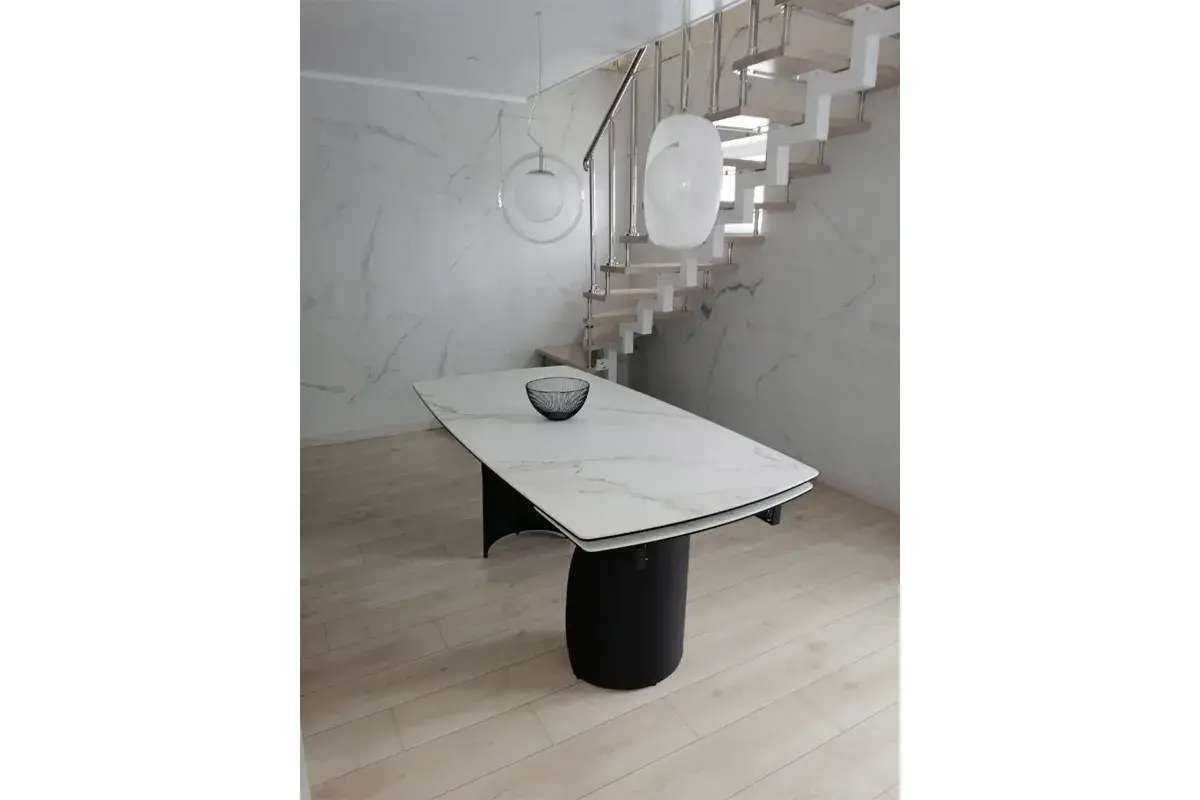 Стол обеденный Ольхон 1800(2400) (Керамика Белый мрамор 9806035/ МДФ Черный кварц / рама черная / металл черный) - купить в Озерце