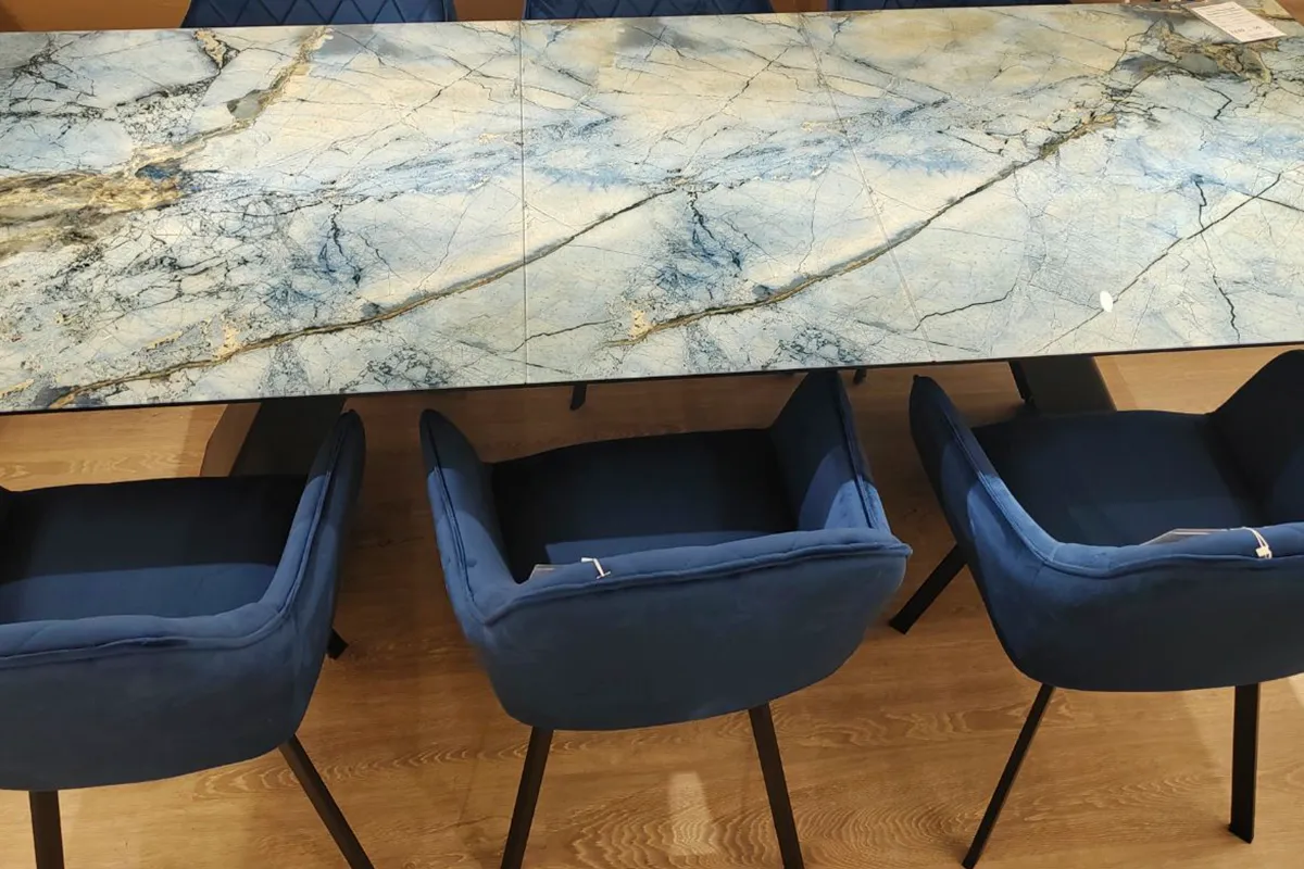 Стол обеденный Оникс 1800(2300) (Стекло с фотопечатью Магеллан / МДФ Черная шагрень / рама черная / металл черный) - купить в Озерце