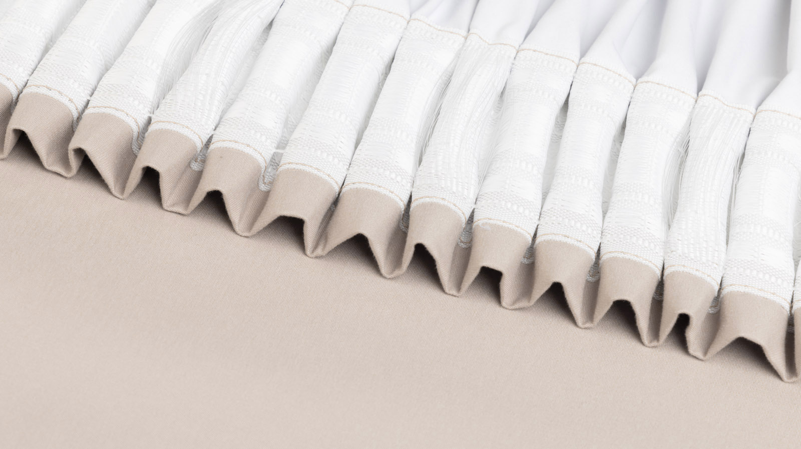 Шторы Blackout Basic 2.0, цвет Песочный, 160x260 в мебель-центре Озерцо