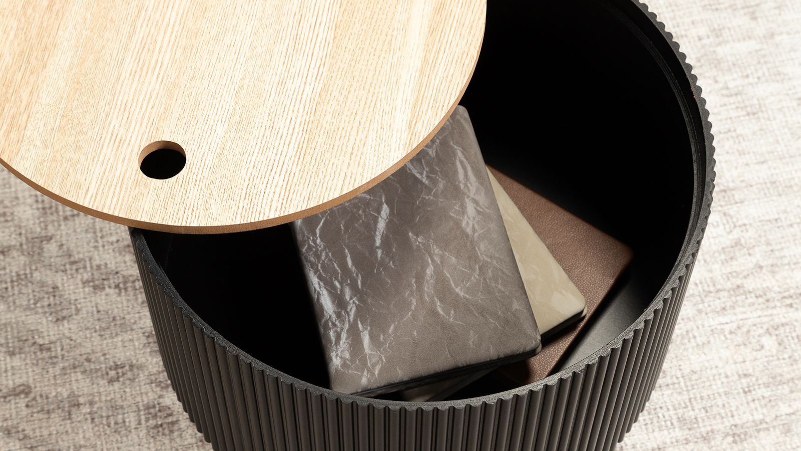 Журнальный столик Vald, цвет черный 38.5x38.5 — купить в Озерце