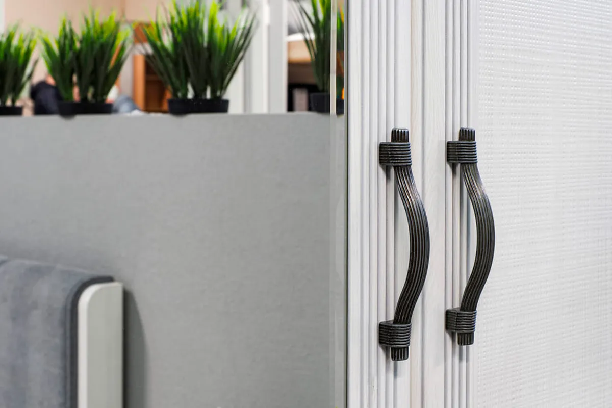 Шкаф ШК-1001 (Снежный Ясень) в мебель-центре Озерцо