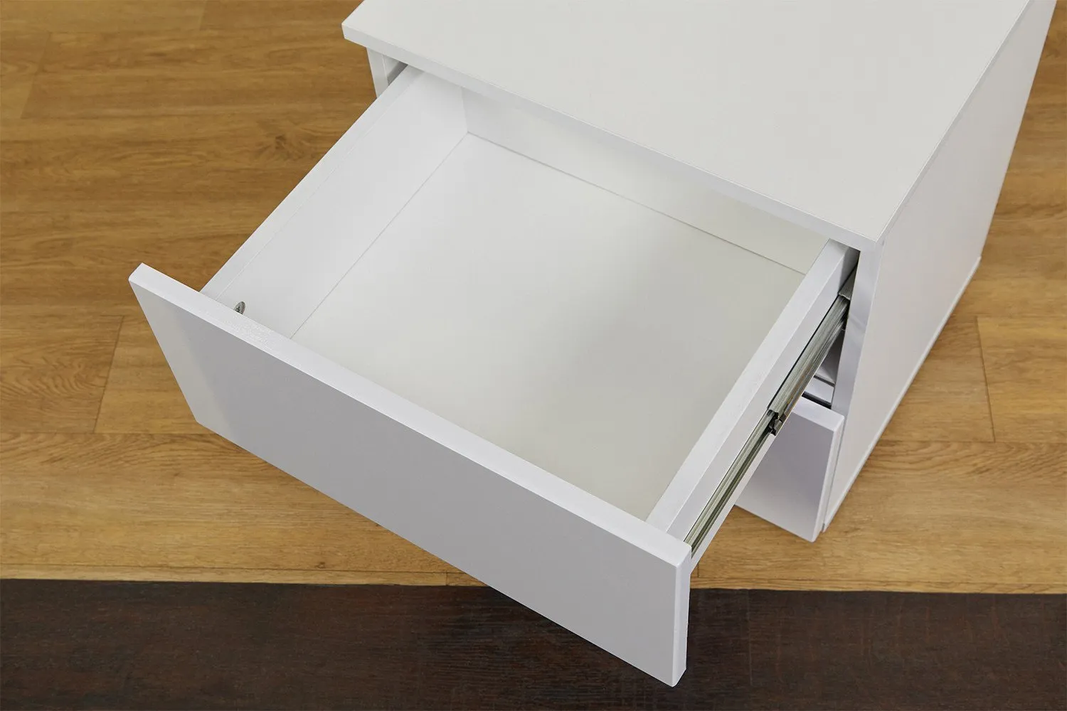 Тумба прикроватная Линда 4 — Мебель-центр Озерцо