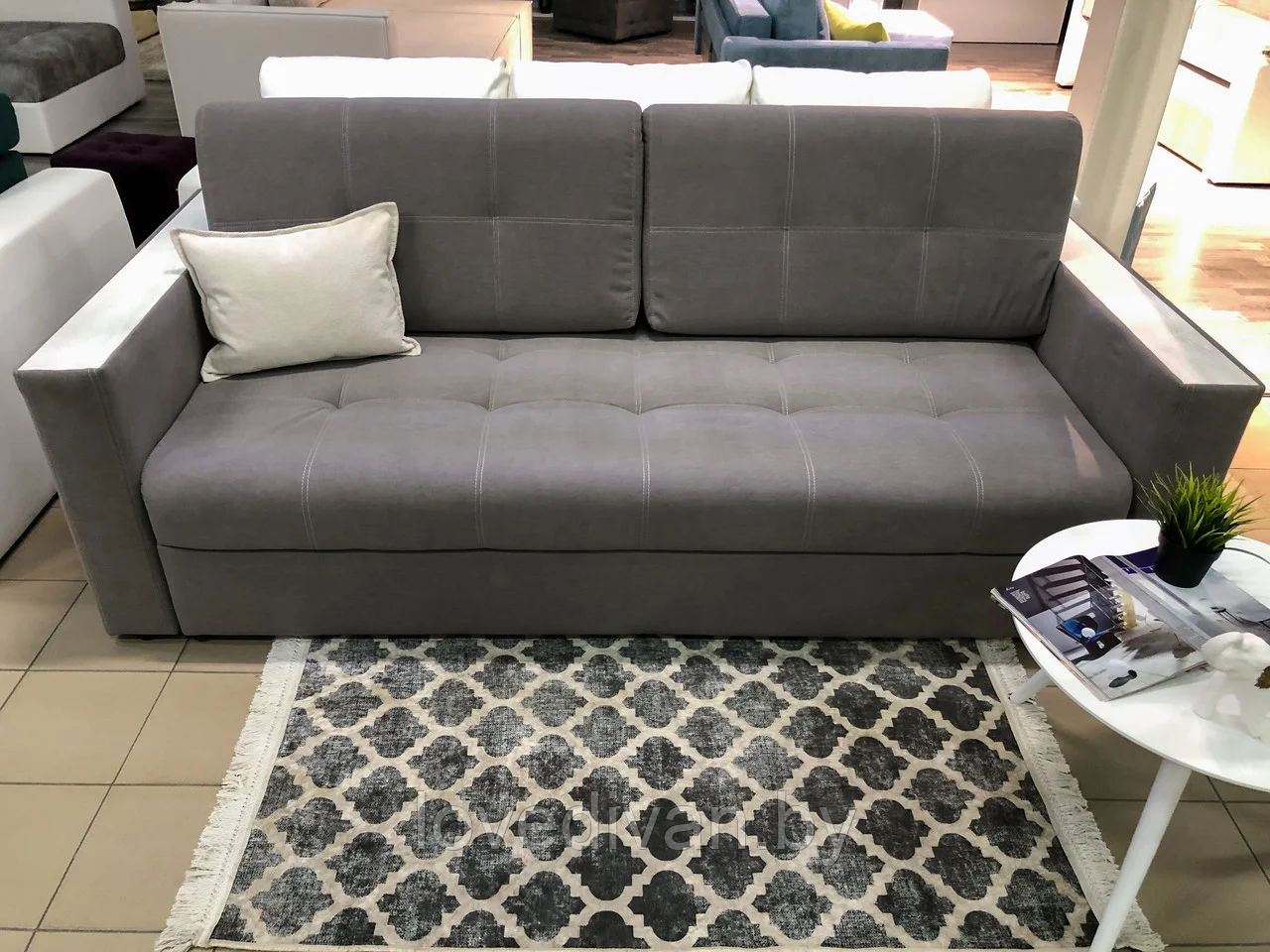 Диван Европа с функциональными деревянными подлокотниками — купить в Озерце