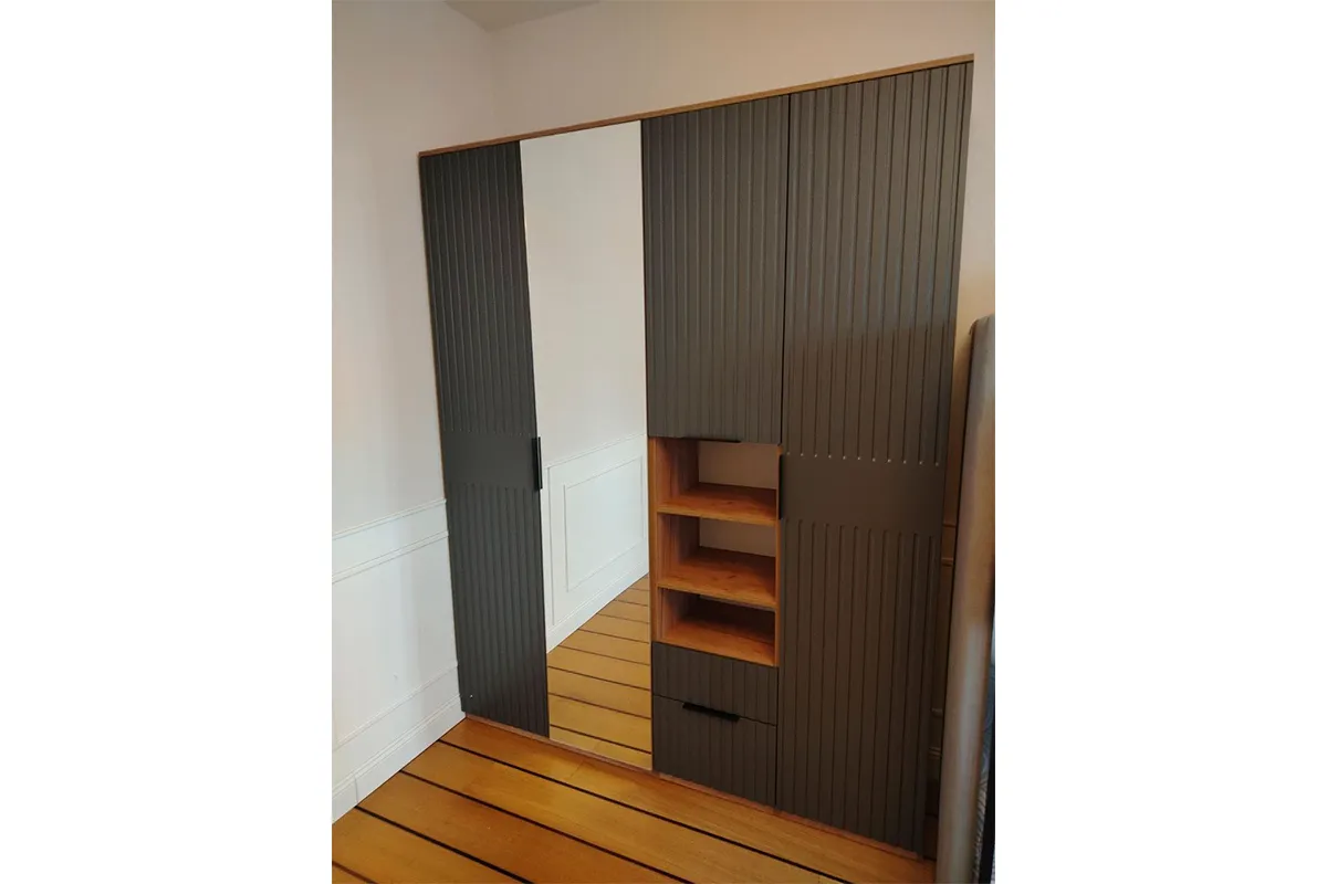 Шкаф комбинированный Хилтон с 2 дверями Исп.2.1 (Дуб Крафт золотой/Графит матовый) в мебель-центре Озерцо