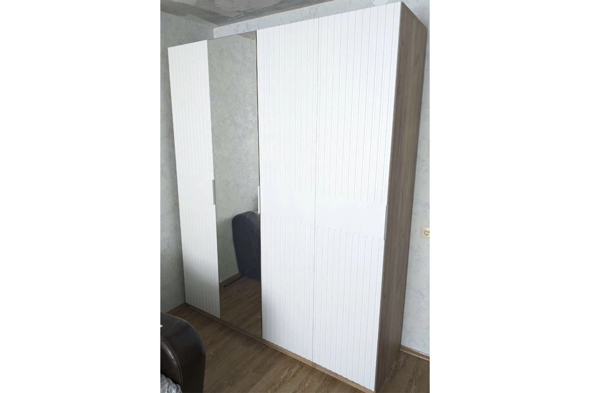 Шкаф для белья Хилтон (Дуб Крафт золотой/Белый матовый) в мебель-центре Озерцо