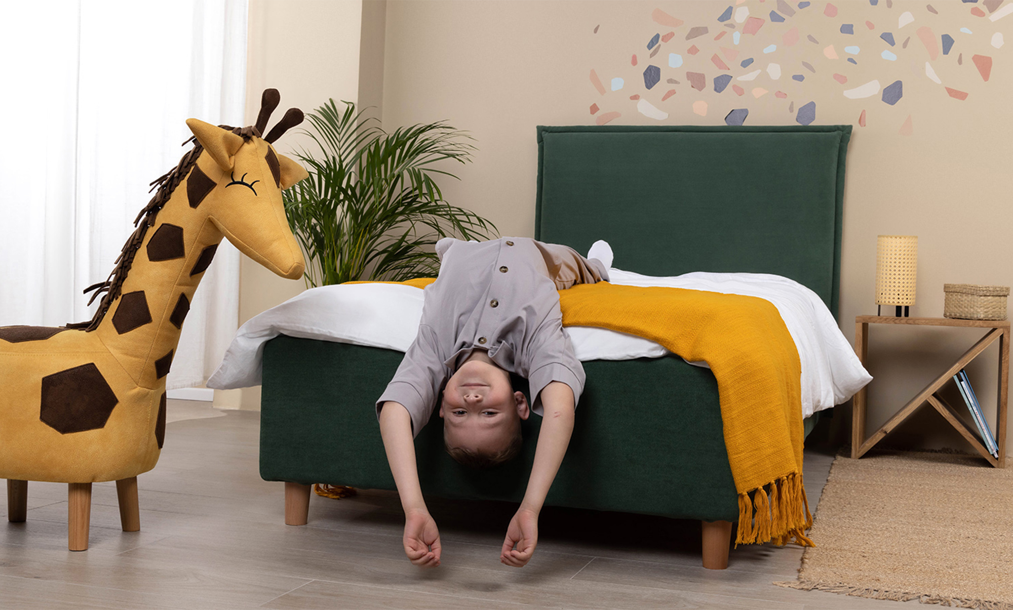 Кровать подростковая Betsy Pro, ткань Sky Velvet 42, 80x180 — Мебель-центр Озерцо