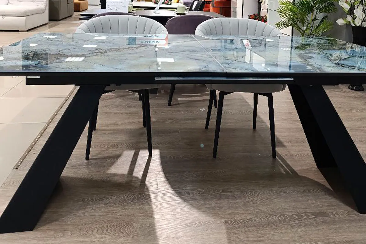 Стол обеденный Оникс 1800(2300) (Стекло с фотопечатью Магеллан / МДФ Черная шагрень / рама черная / металл черный) - купить в Озерце