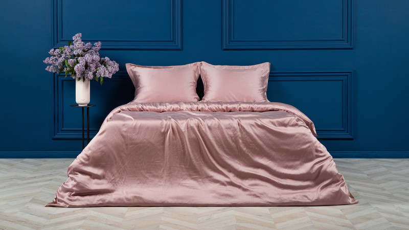 Постельное белье Comfort Solid Tencel, цвет: Розовое золото (евро) 200x220, без простыни в мебель-центре Озерцо