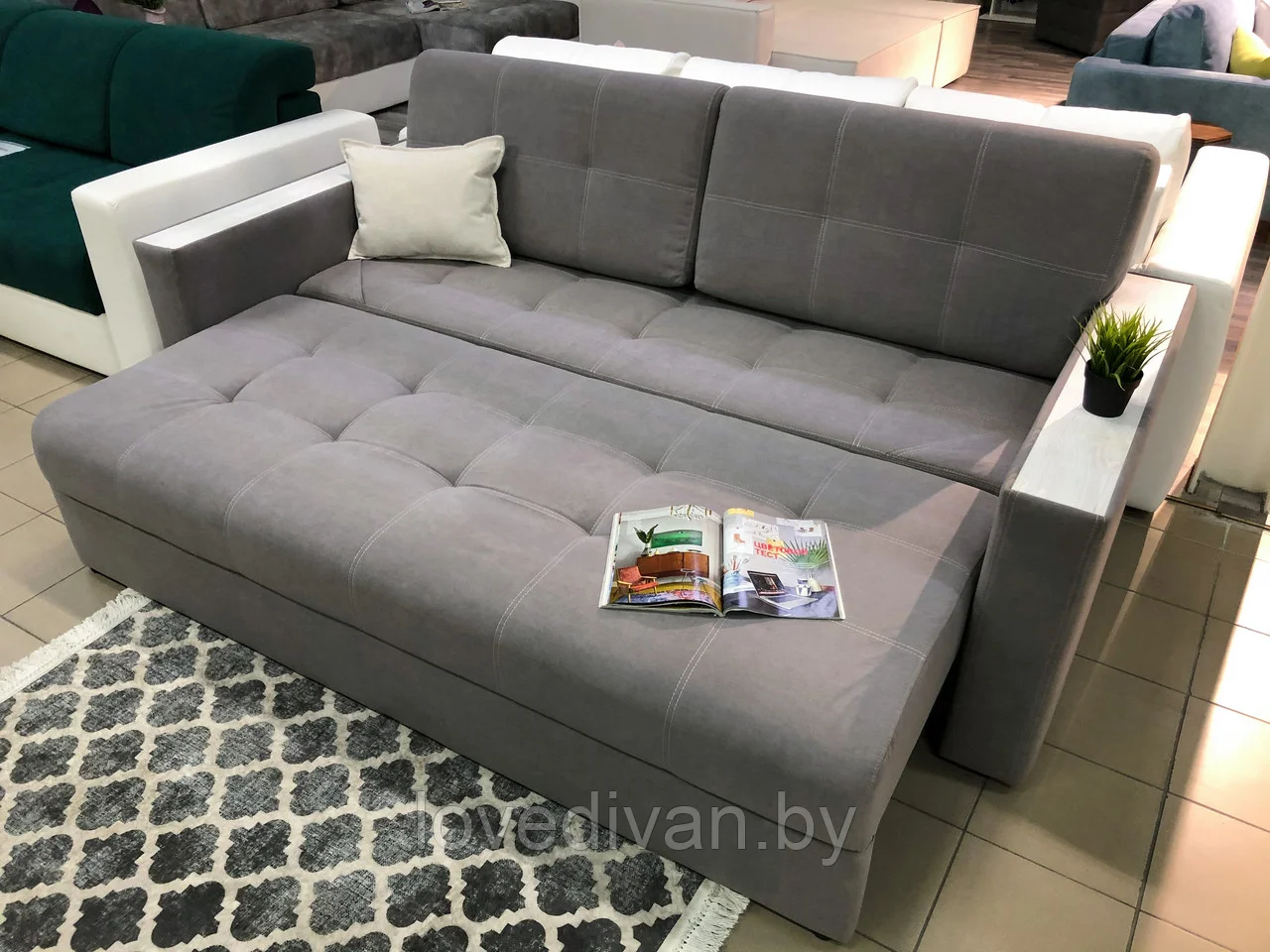 Диван Европа с функциональными деревянными подлокотниками — купить в Озерце