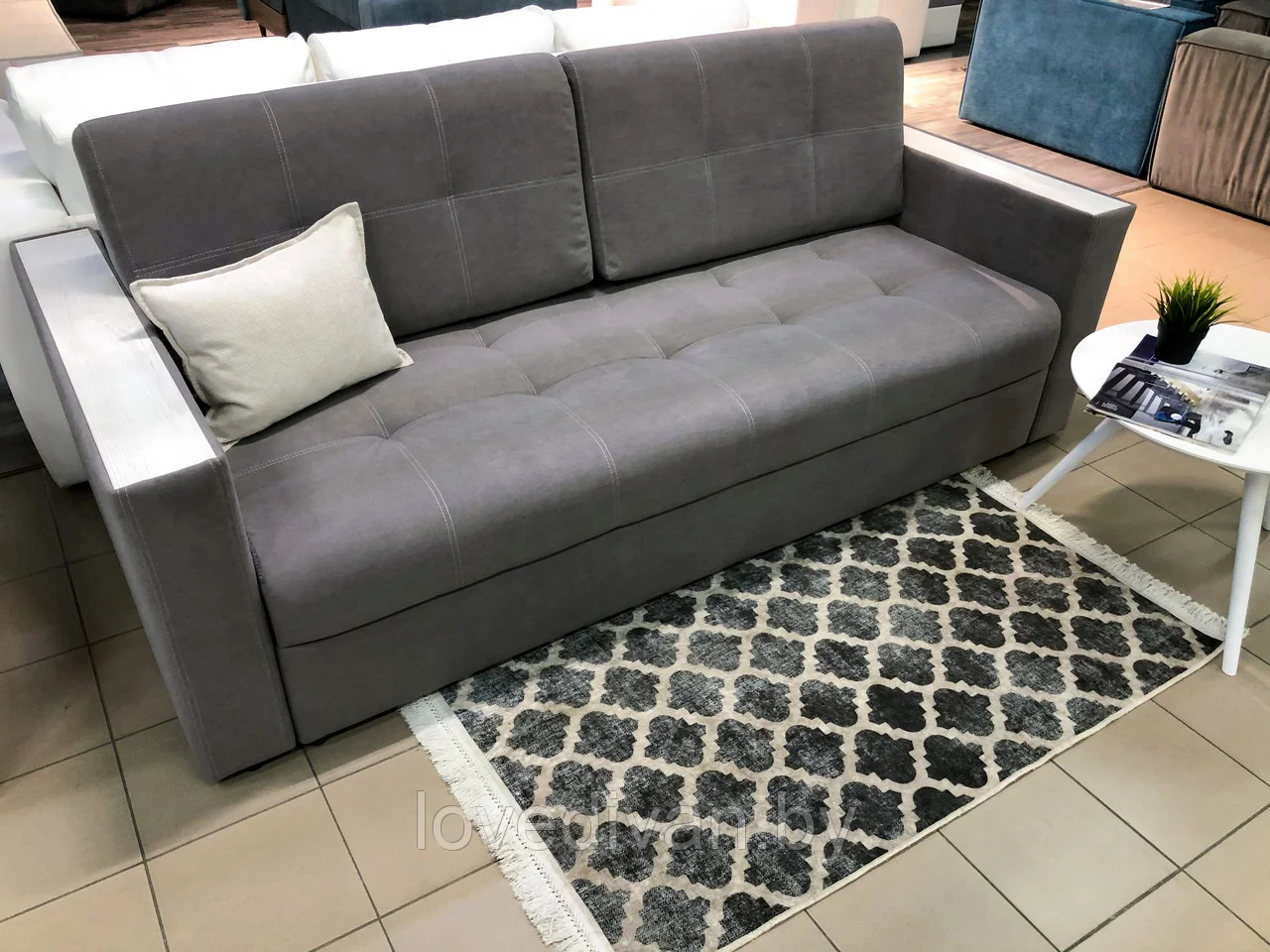 Диван Европа с функциональными деревянными подлокотниками — купить в Озерце