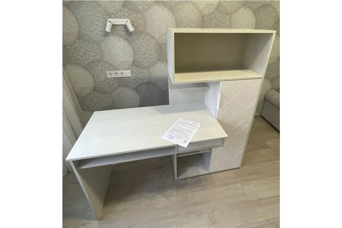 Стол компьютерный Бэйсик (Ясень анкор/Белый) — Мебель-центр Озерцо