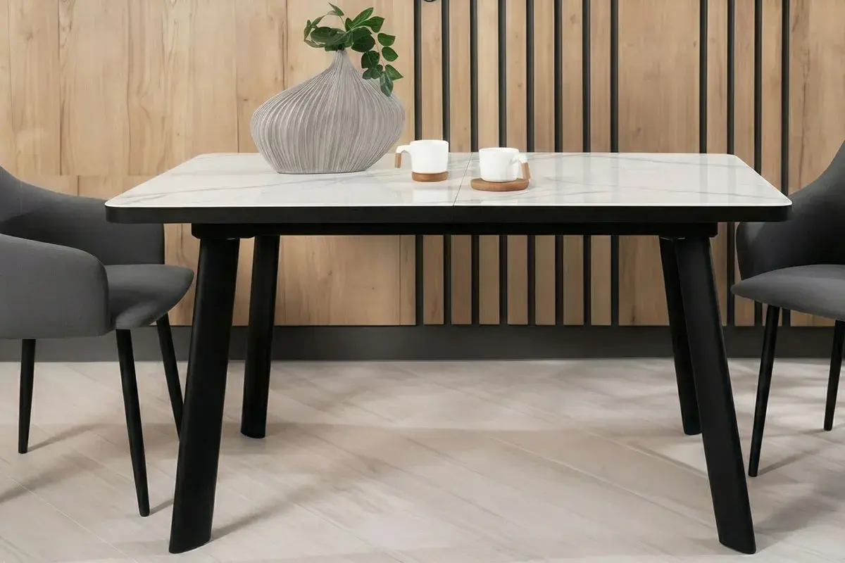 Стол обеденный Норд 1400х800 (Керамика YB9020023B Matte Белый мрамор / ЛДСП с черной кромкой / Металл черный) - купить в Озерце