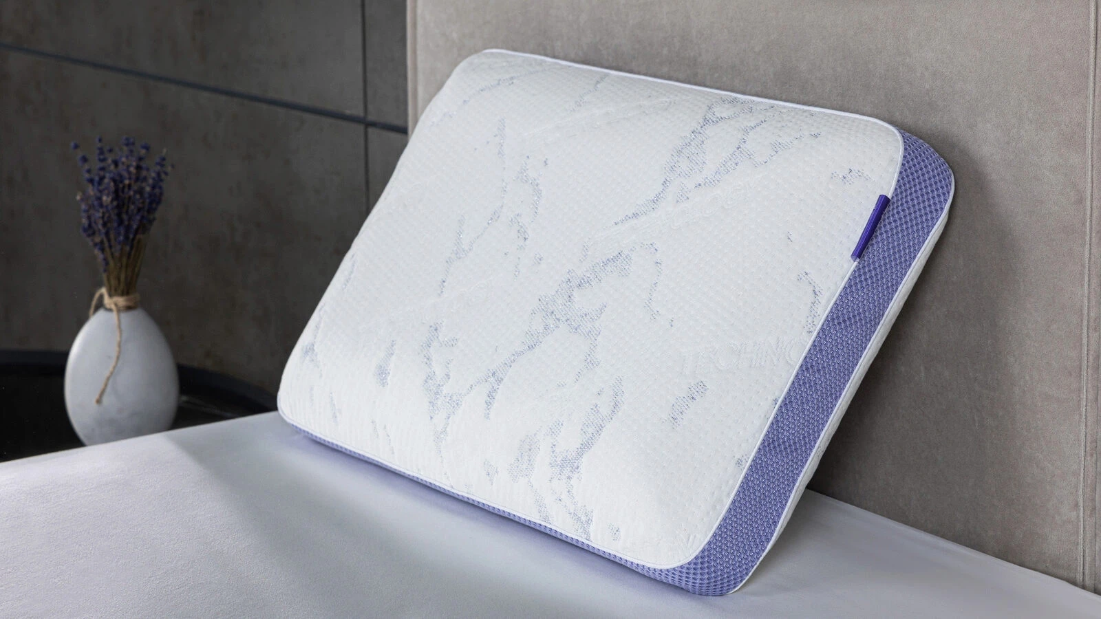 Подушка Immuno Technology 2.0 M 38x60 в мебель-центре Озерцо