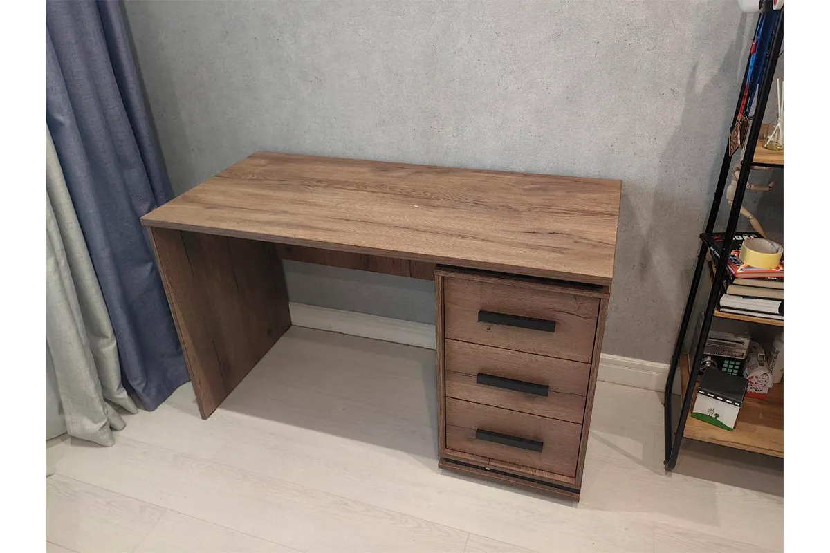 Стол письменный Nature 84 (Дуб табачный Craft/Черный) — Мебель-центр Озерцо