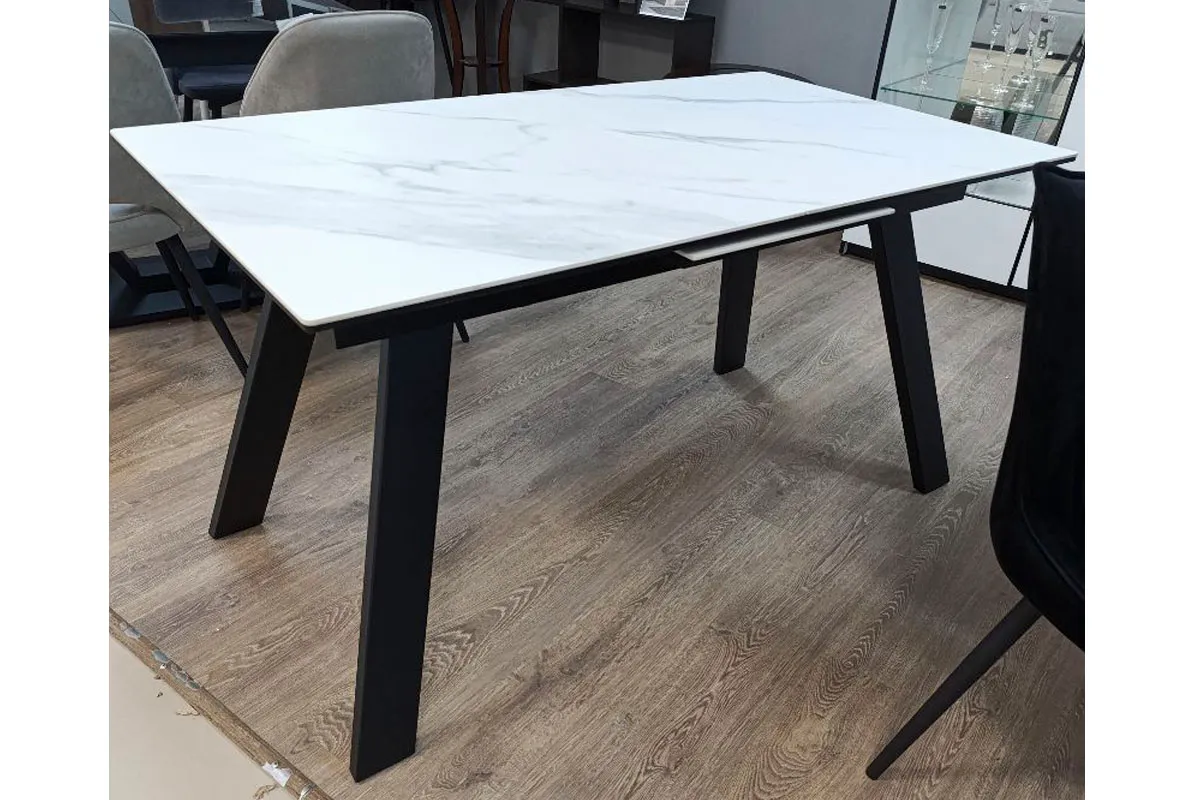 Стол обеденный Морис 1400(1800) (ст. №2/ Керамика Snow White 170105 / МДФ черная шагрень /Рама черная / Металл черный) - купить в Озерце