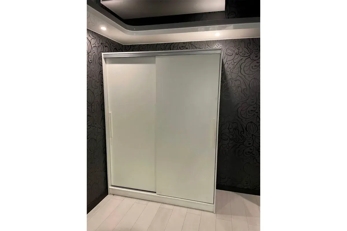 Шкаф-купе 1350 Strike ЛДСП/ЛДСП (Белый) в мебель-центре Озерцо