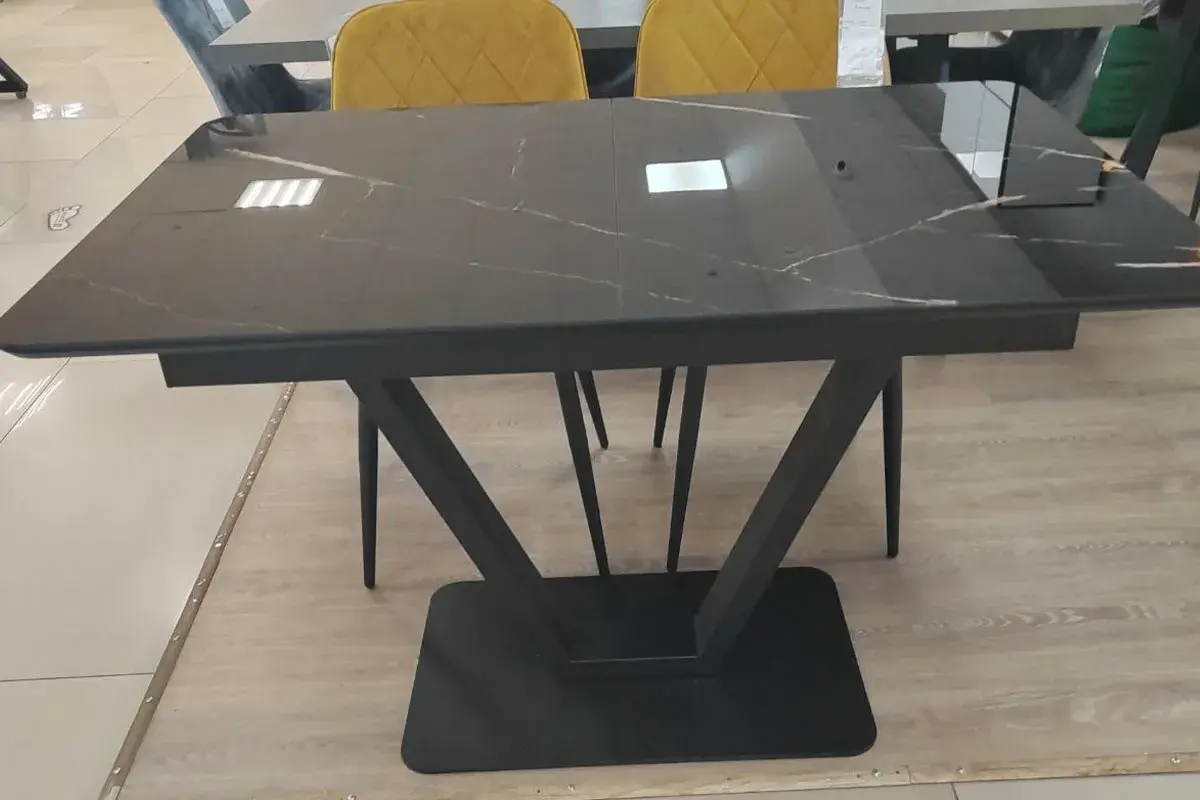 Стол обеденный Луи 1200(1600) (Стекло с фотопечатью Обсидиан / МДФ Черная шагрень / рама черная / металл черный) - купить в Озерце