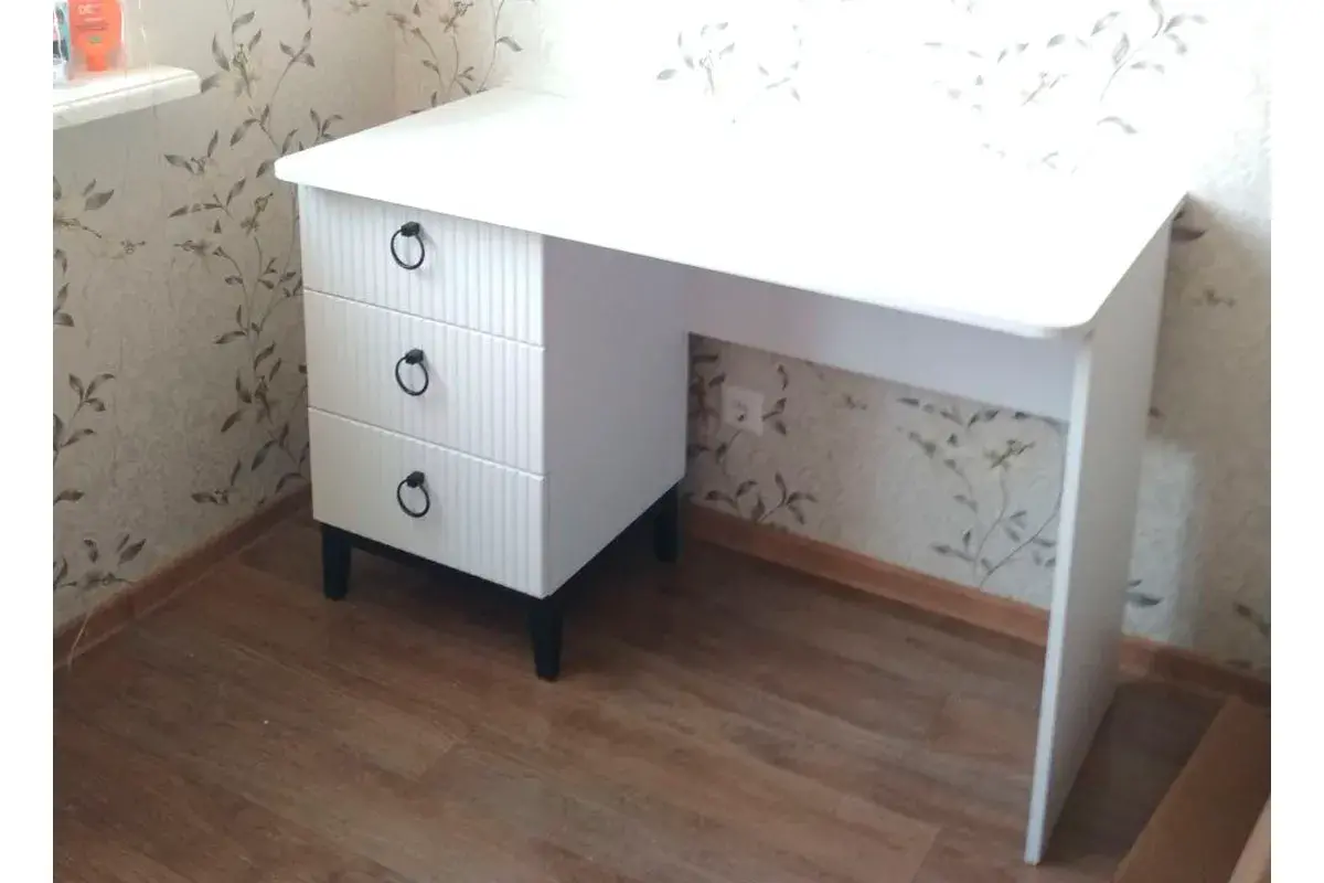 Стол письменный Шарлиз (Белое сияние/Белый снег) — Мебель-центр Озерцо