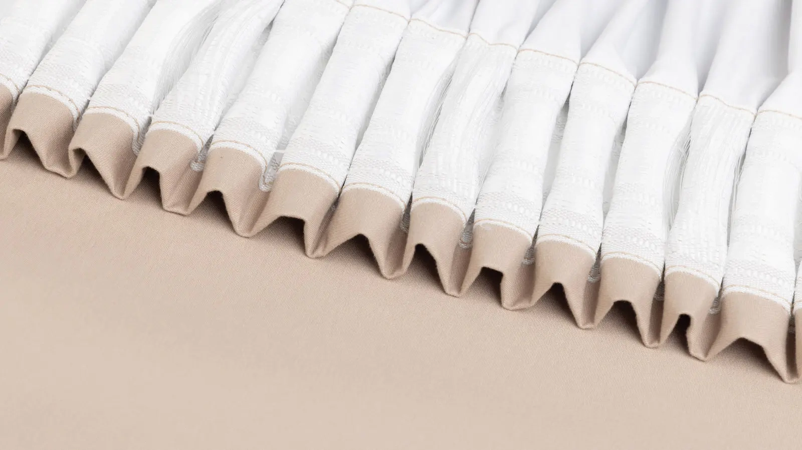 Шторы Blackout Basic 2.0, цвет: песочный 160x280 в мебель-центре Озерцо