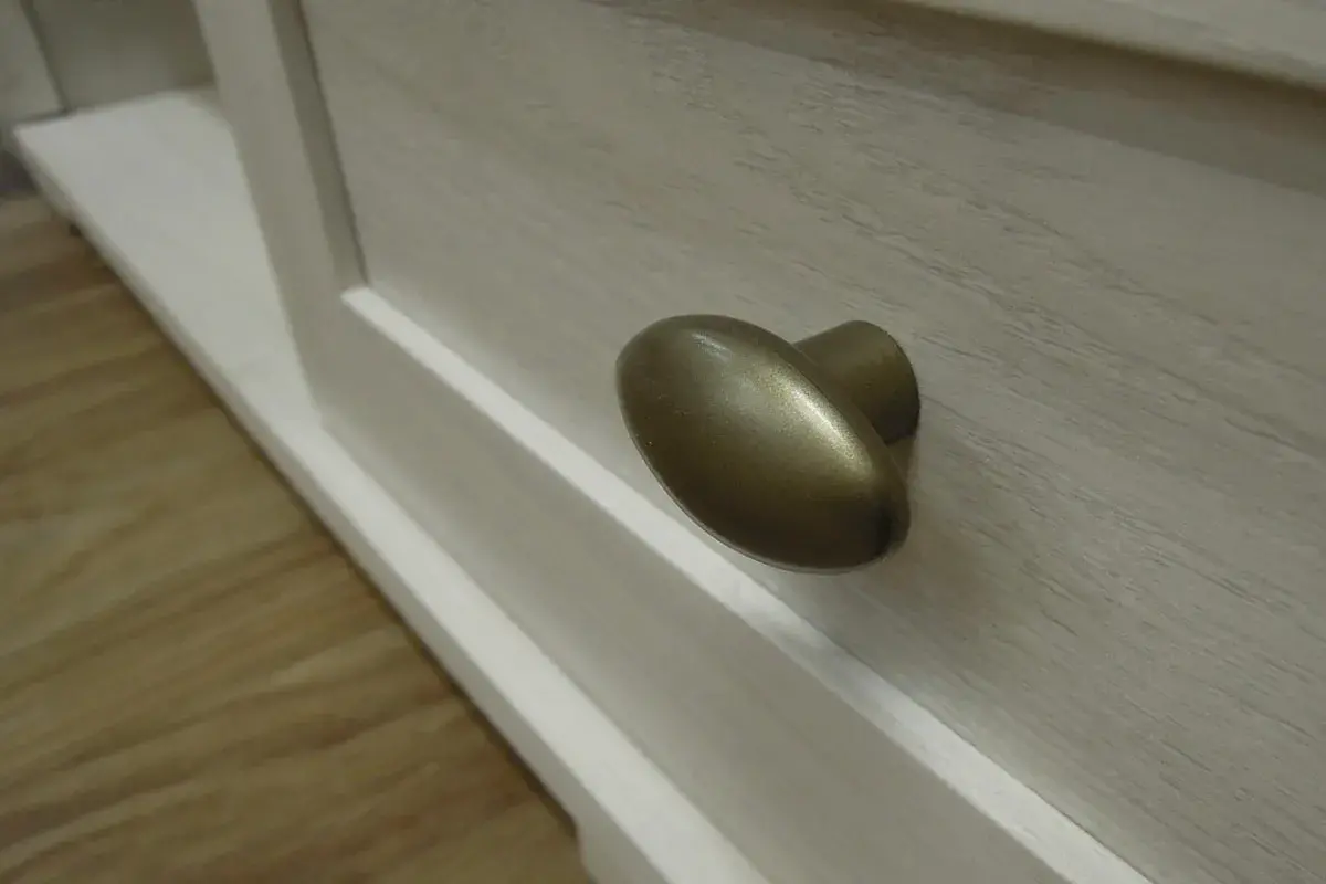 Sherlock 3 Тумба ТВ Ясень Анкор светлый — Мебель-центр Озерцо