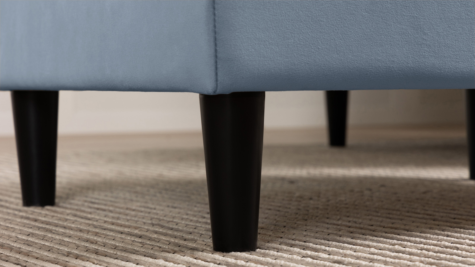 Пуф Amani Pro, Тк. Тк. Casanova Ice 53x68 — купить в Озерце