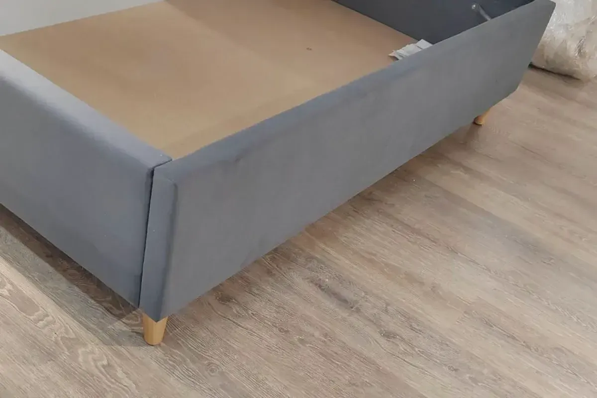 Кровать Венеция с ПМ 180х200 (Velutto 32/Серый) 2 кат. - купить в Озерце