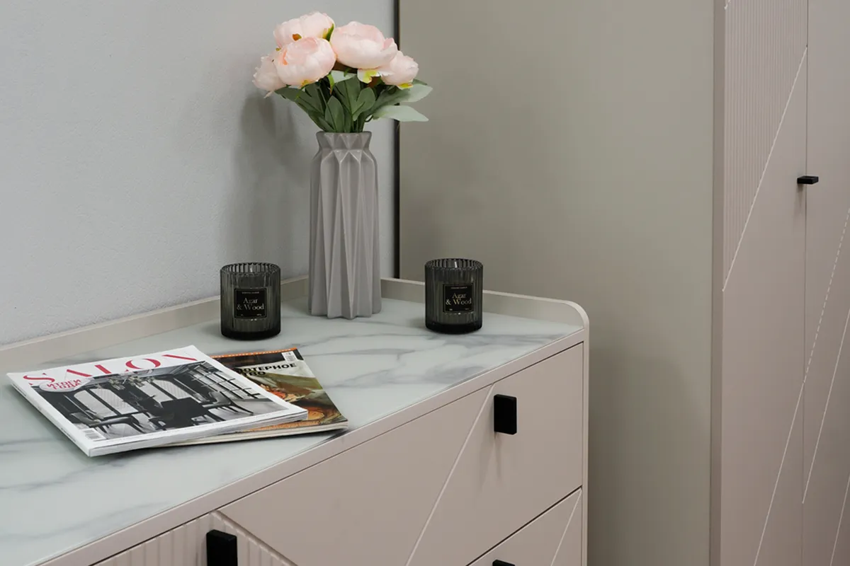 Комод Кашемир 4 ящ. (Кашемир/Сантьяго/Стекло матовое с фотопечатью) — Мебель-центр Озерцо