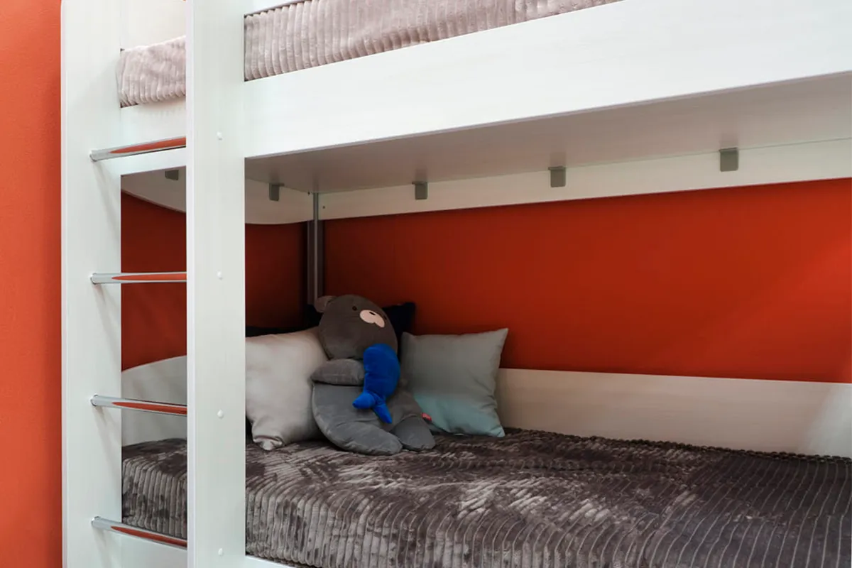 Кровать КР-123 90х190 2 места (Снежный Ясень) - купить в Озерце