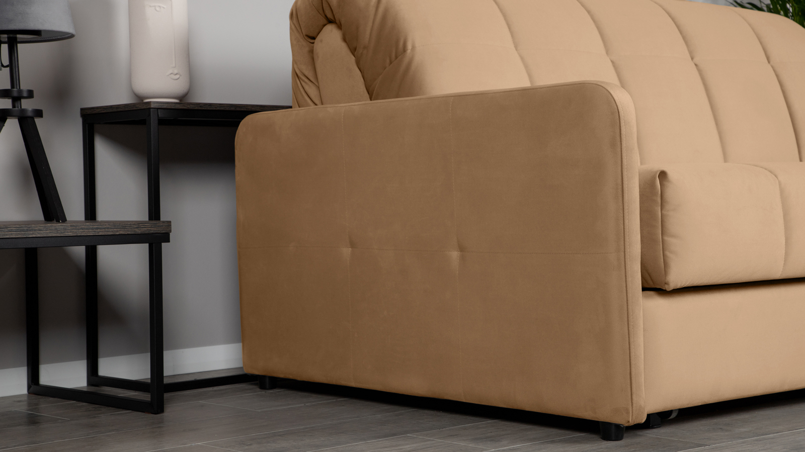 Диван - кровать Domo Pro с узкими подлокотниками, стежка квадрат, ткань Casanova Beige 160x216 — купить в Озерце