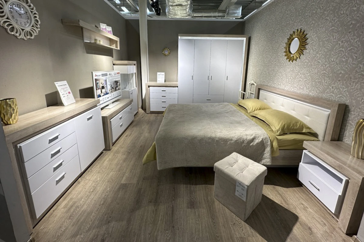 Кровать Люмен 28 с ПМ 160х200 (Дуб сакраменто/Белый снег) - купить в Озерце