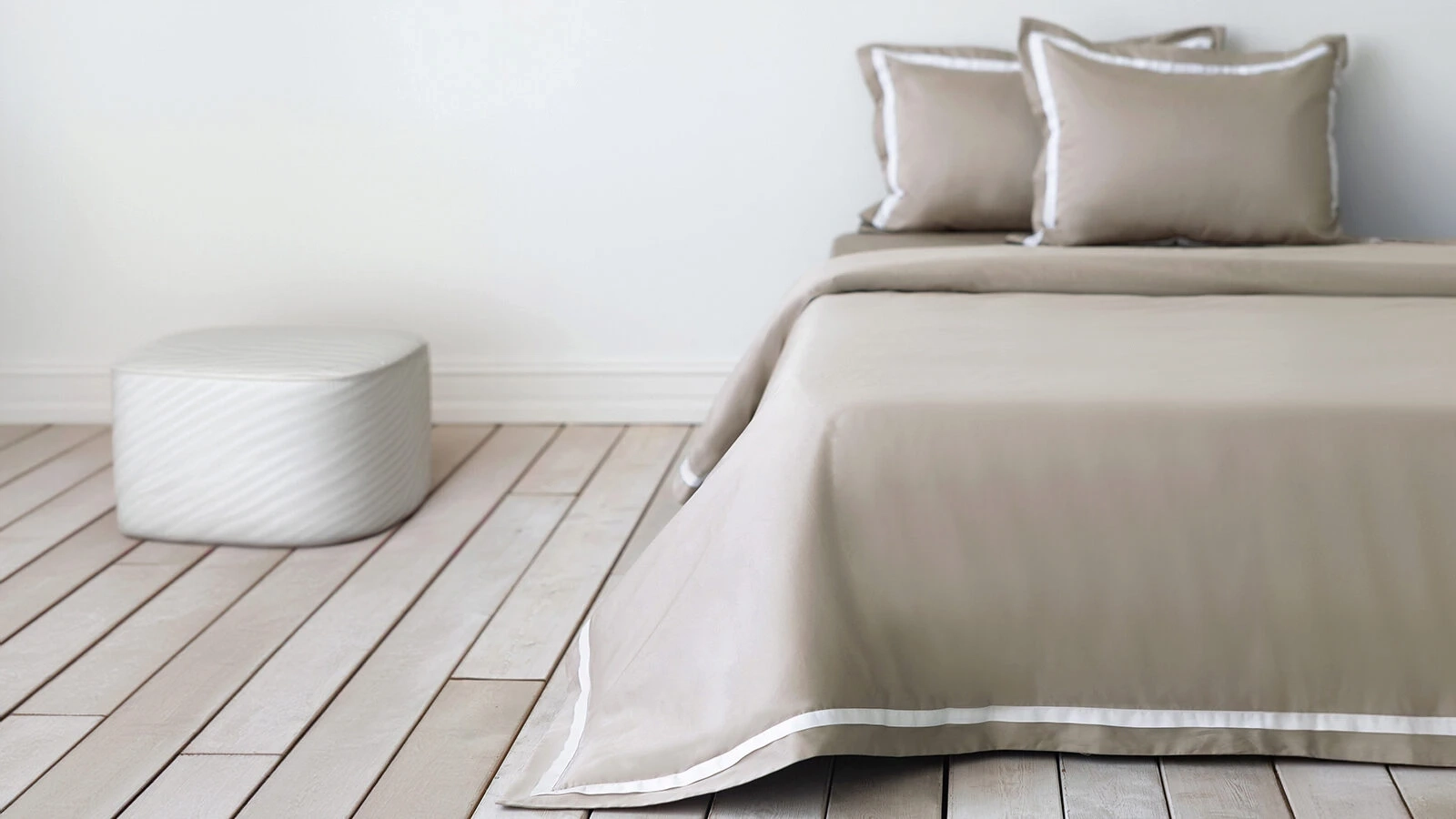 Постельное белье Maco Sateen, цвет: Кремовый 220x240, без простыни в мебель-центре Озерцо