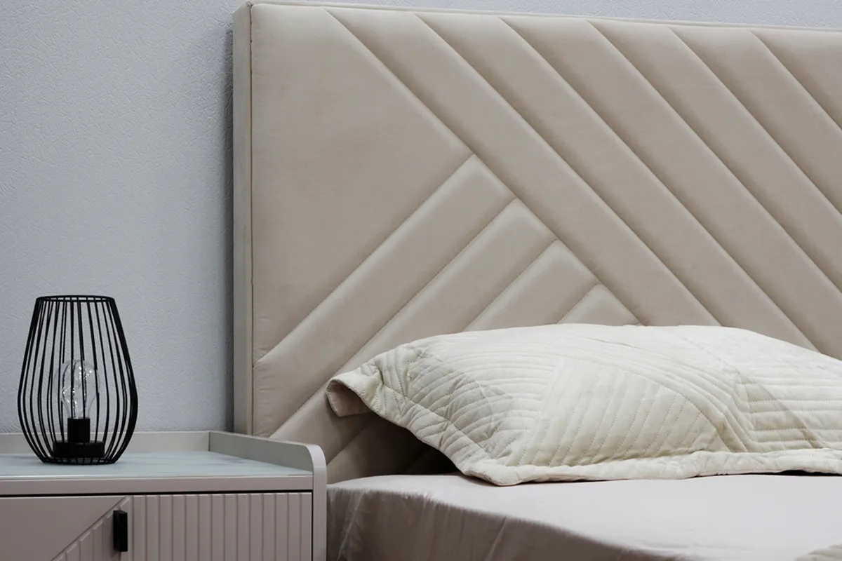 Кровать Кашемир с мягким изголовьем и ПМ 160х200 (Кашемир/Сантьяго) - купить в Озерце