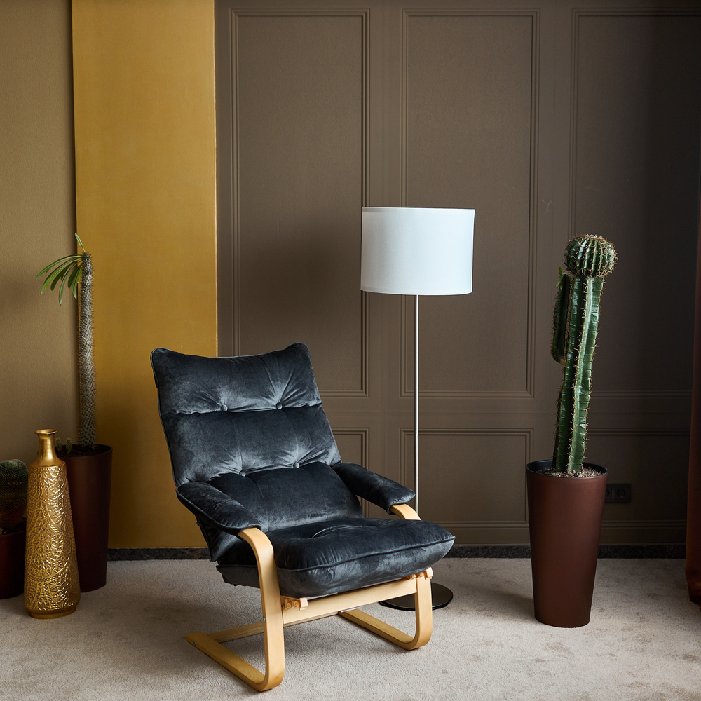 Кресло Пневмо, ткань "Невада графит", каркас "орех" — купить в Озерце